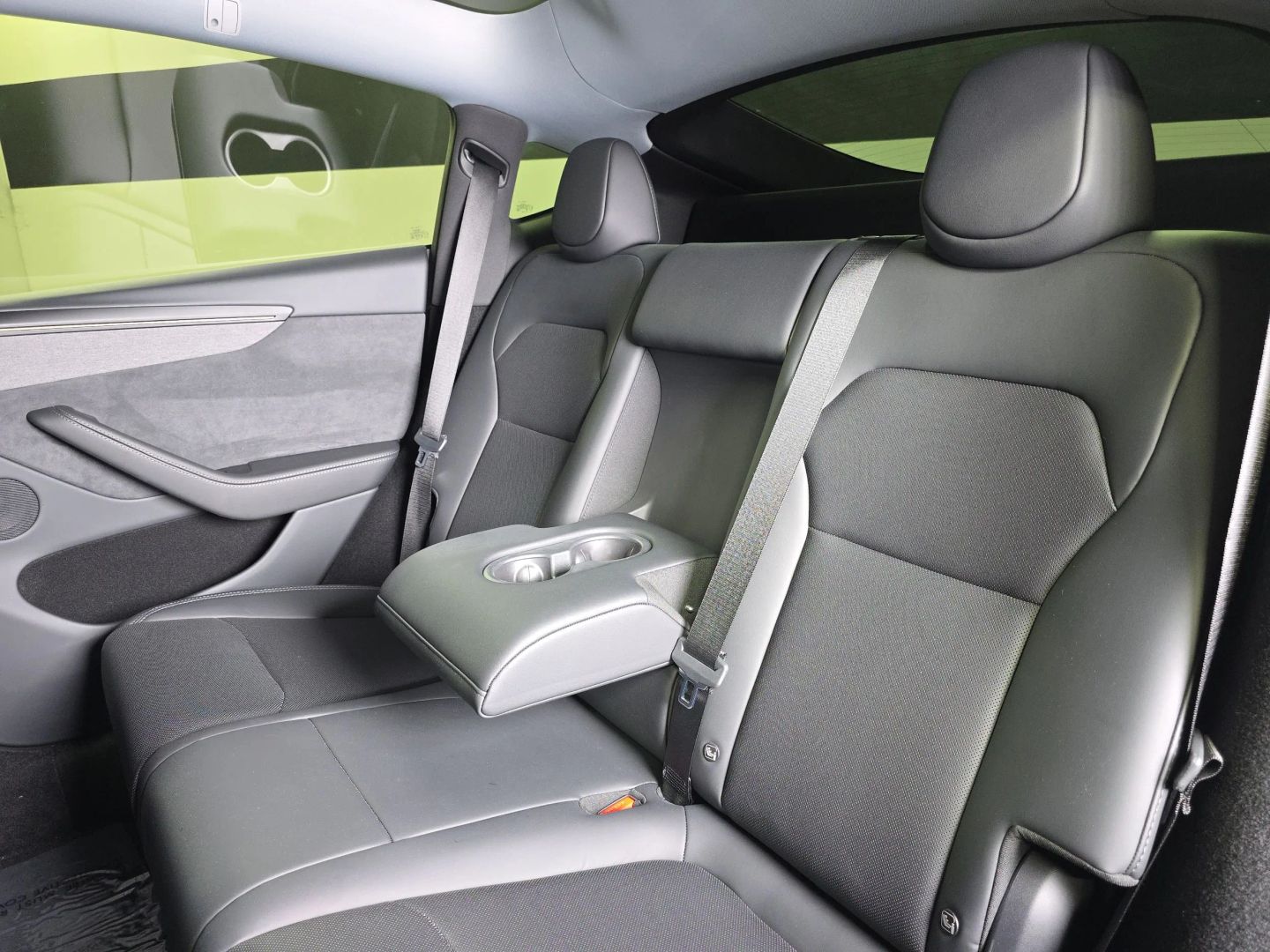 tesla model y 2026 7SAYGDED5TF404647 image tesla model y 2026 7SAYGDED5TF404647 image